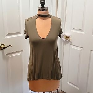 American Eagle Women's Soft & Sexy swing stretchy v-neck tee Army green